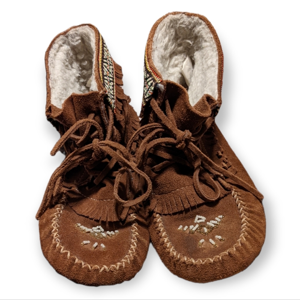 Ankle Style Moccasins Brown Size 7.5